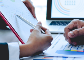 When Does it Make Sense to Hire a Financial Advisor?